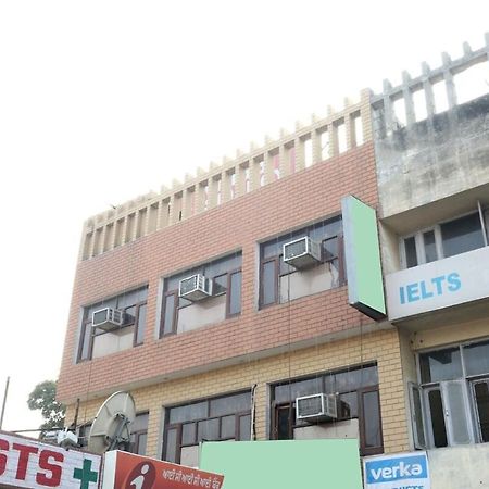 The Kings Residency Hotel Mohali Kültér fotó